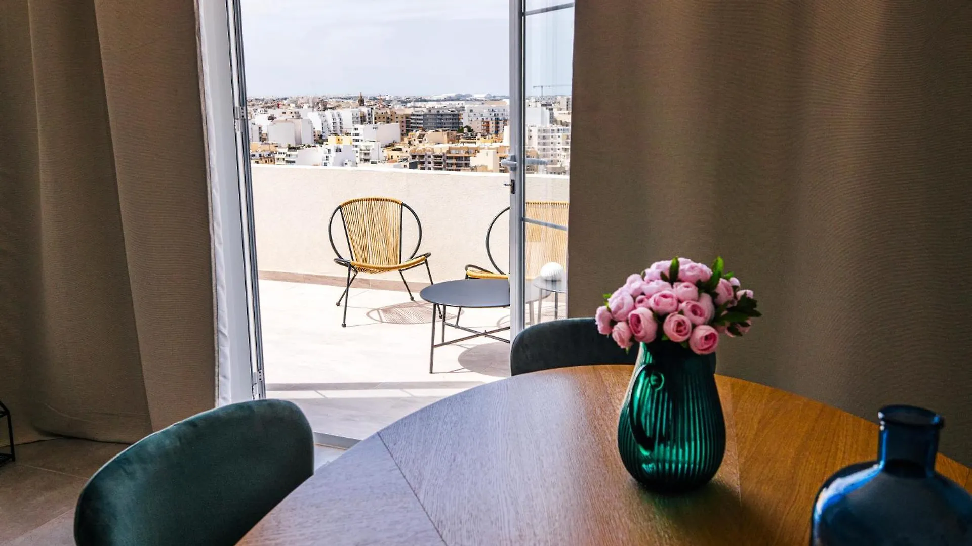 La Vie Est Belle Penthouse Apartment Tal-Hriereb