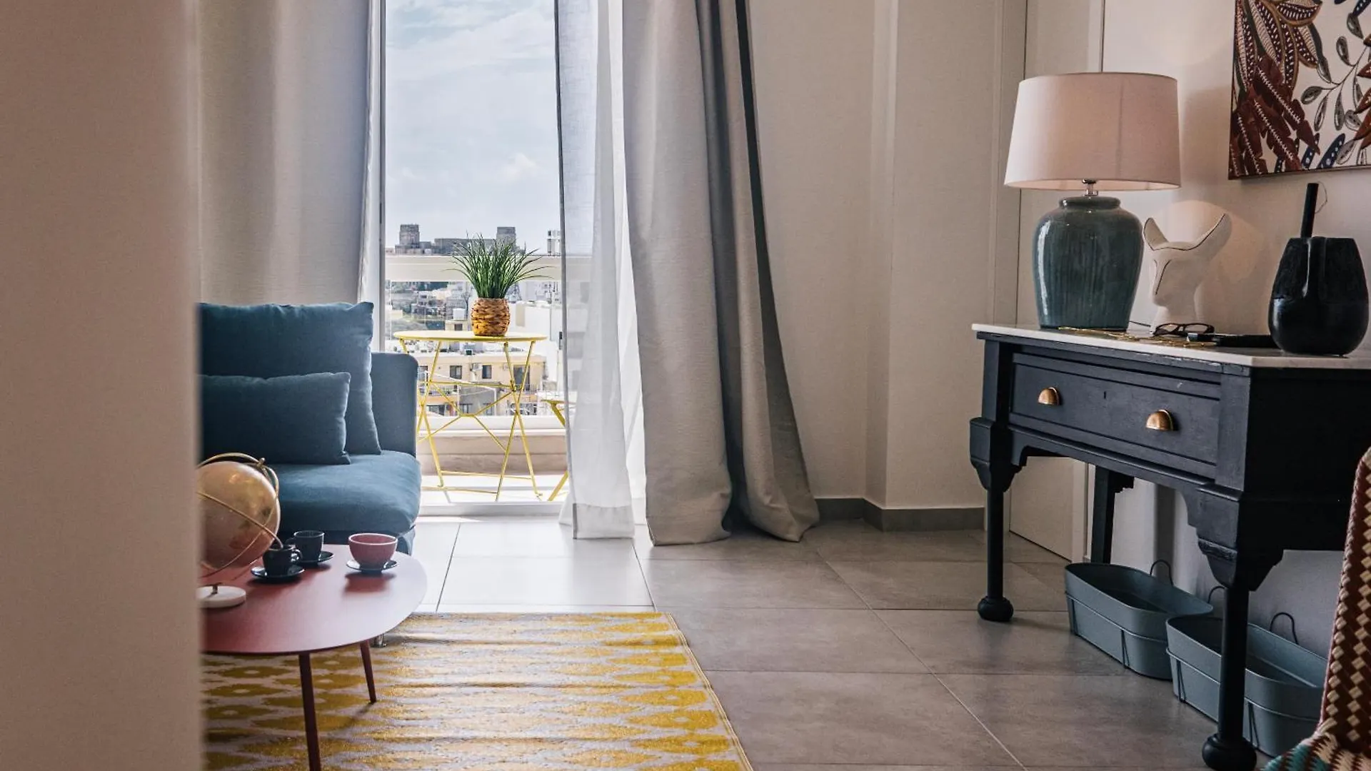 La Vie Est Belle Penthouse Apartment Tal-Hriereb