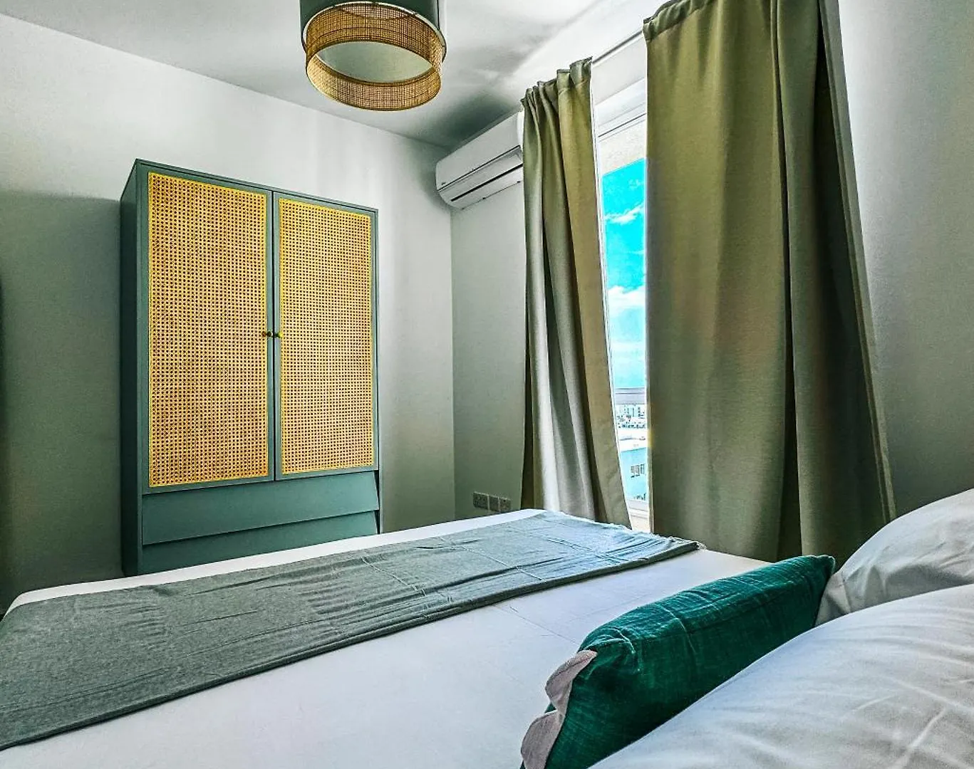 La Vie Est Belle Penthouse Apartment Tal-Hriereb