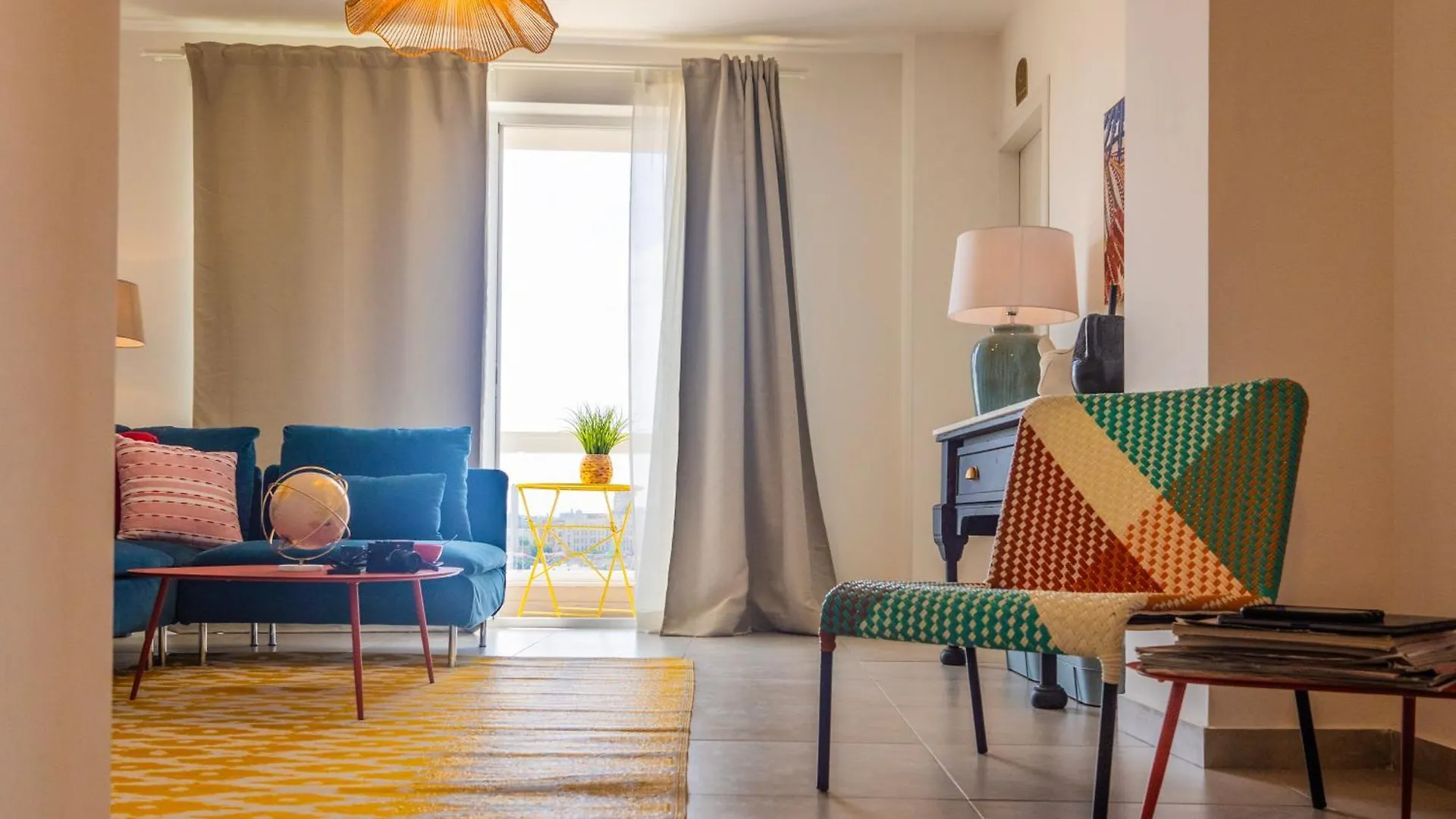 La Vie Est Belle Penthouse Daire Tal-Hriereb